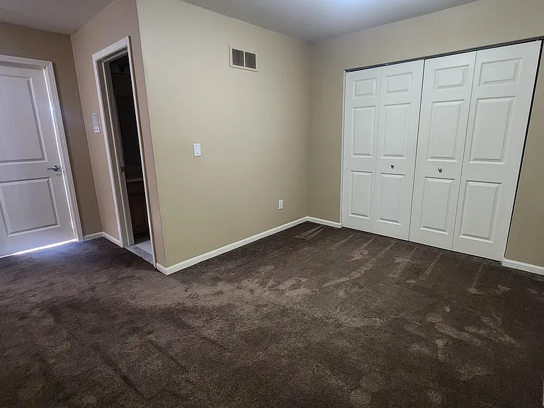 6146 Lone Oak Cir #B1 — Photo 23