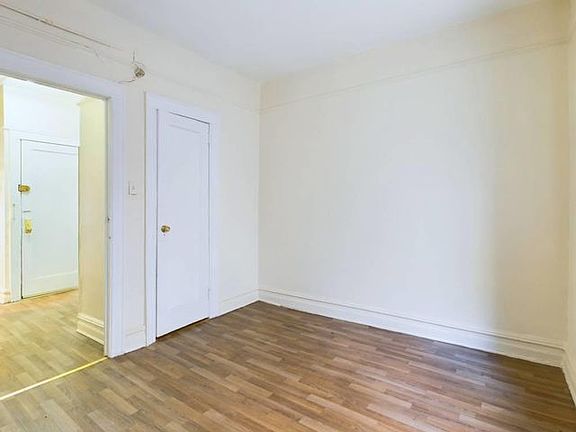 3rd image of 4906 Fort Hamilton Pkwy Unit 2