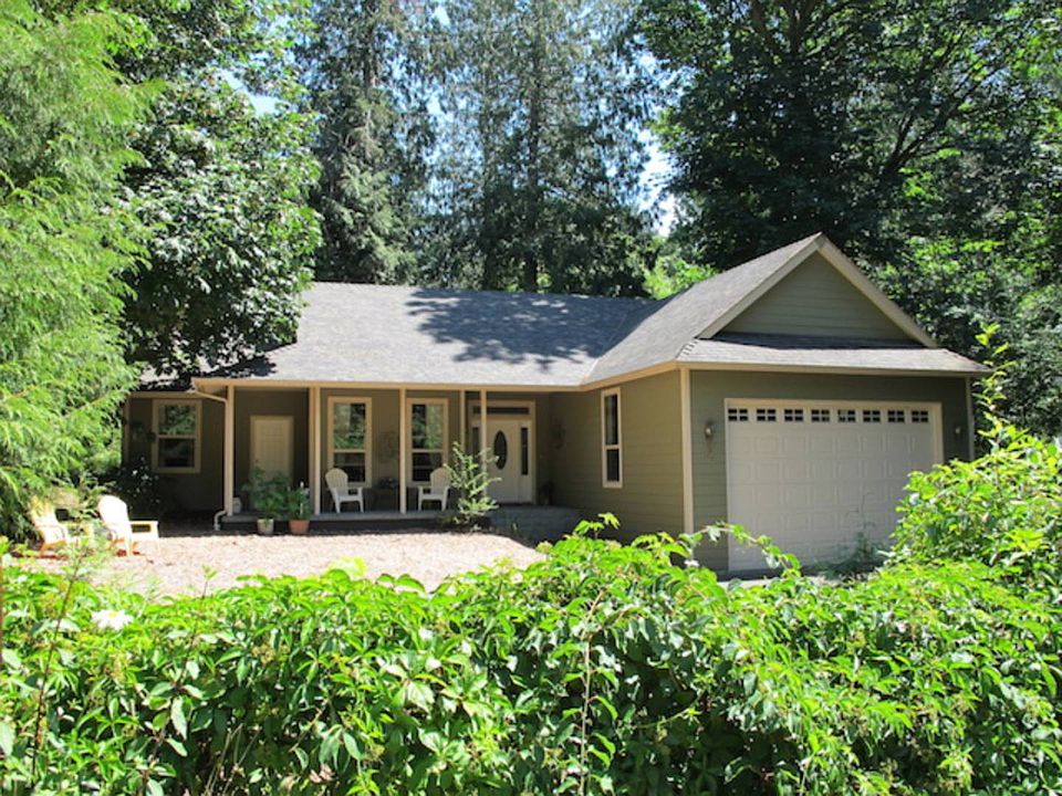 1st image of 158 Northwood Dr