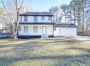 745 Fallowfield Dr, Loganville, GA 30052