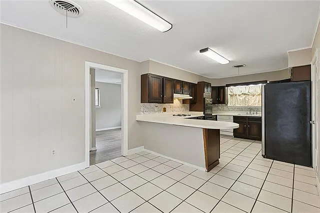 3 bed, 1.5 bath, 1300 sqft, $1,950 — Photo 4