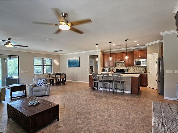 5th image of 12057 Avingston Lake Dr