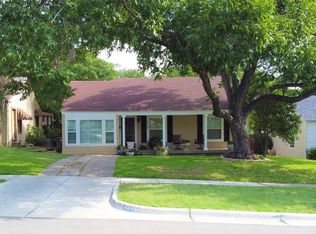 4928 Calmont Ave, Fort Worth, TX 76107