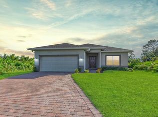 193 Wright Dr, Rotonda West, FL 33947