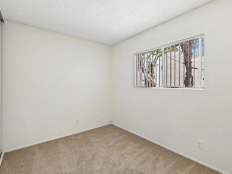 The Carlton Ridge Apartments — Photo 52