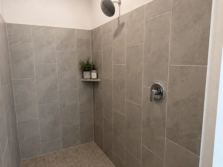 604 Arabian Ln — Photo 11