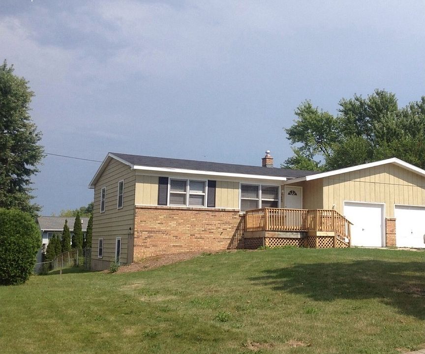 1st image of 3680 Newcastle Dr SE