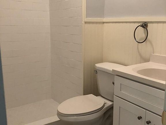 4th image of 55 Driscoll St #1