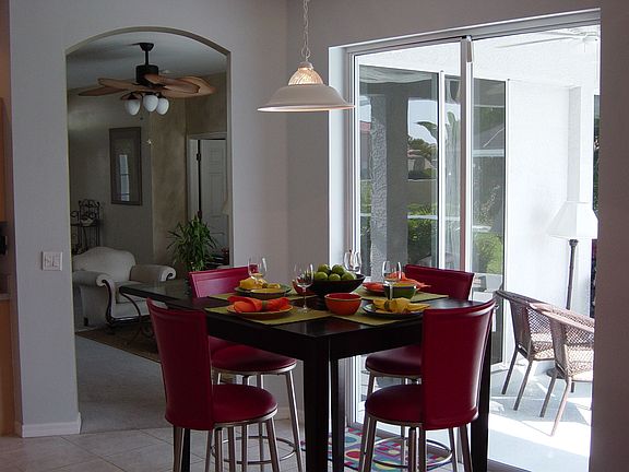Kithchen Dining Area