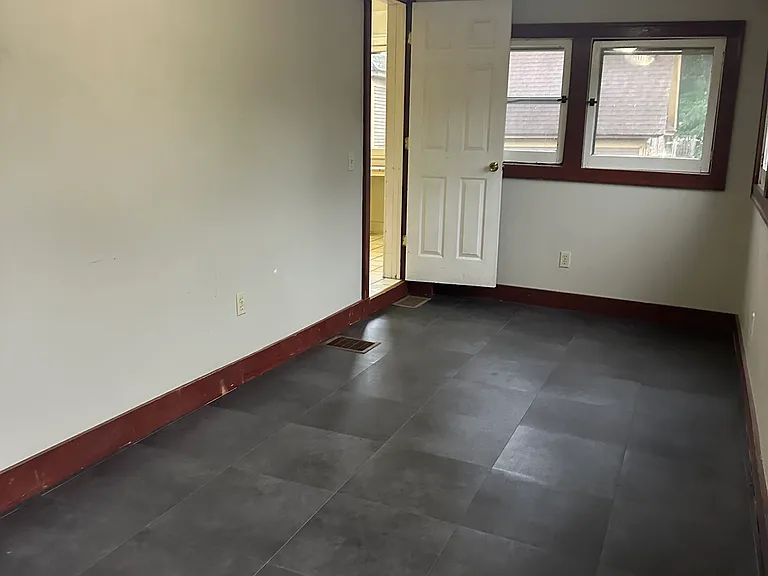 518 Minor Ave #4 — Photo 2