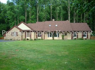 1963 Limb Tree Ln, Vienna, VA 22182