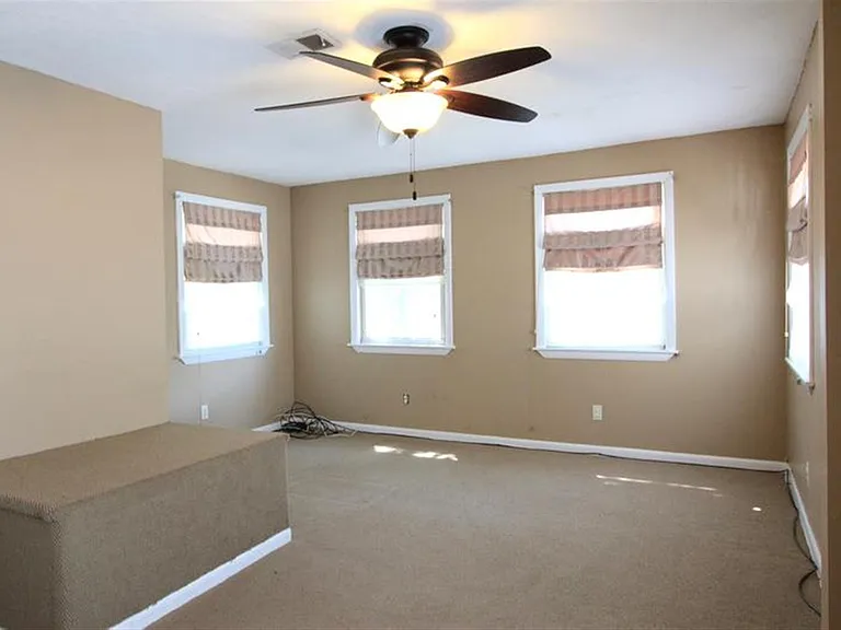 99 Electric Ave — Photo 12