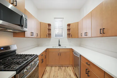 1102 N Hermitage Ave #CH Photo 1