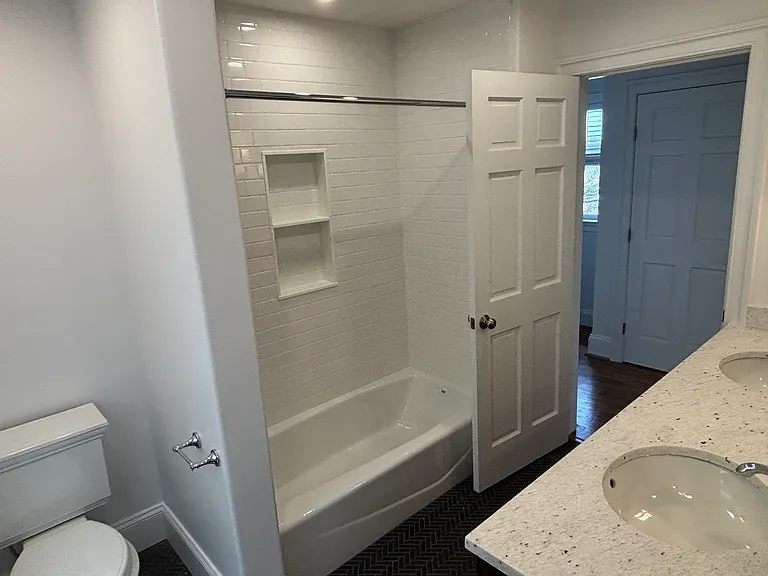 24 S Warren Ave #B — Photo 12