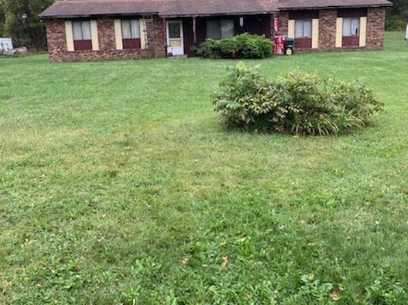 2366 Patterson Lake Rd, Pinckney, MI 48169