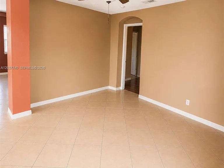 16355 SW 46th Ter #16355 — Photo 12