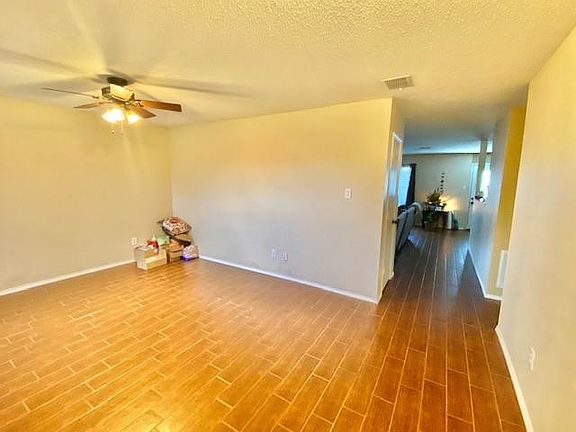 4th image of 1204 Quail Meadow Dr