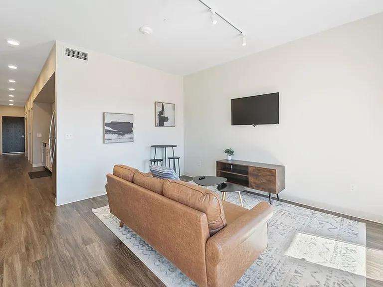 The Residence @ Willow Falls — Photo 33