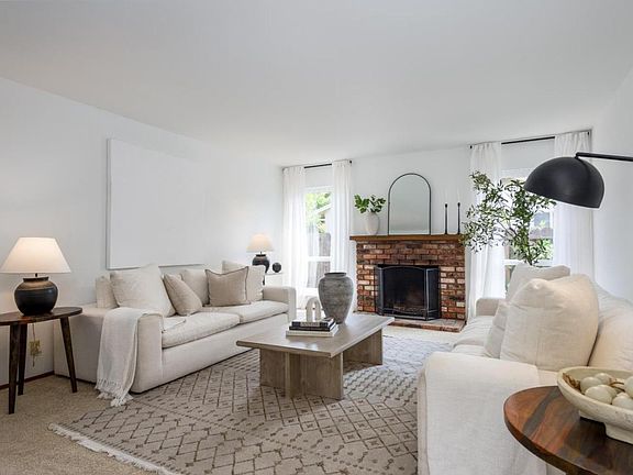 3rd image of 2751 Randers Ct