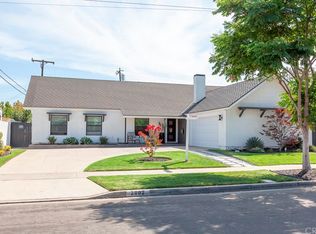 2802 Blume Dr, Los Alamitos, CA 90720