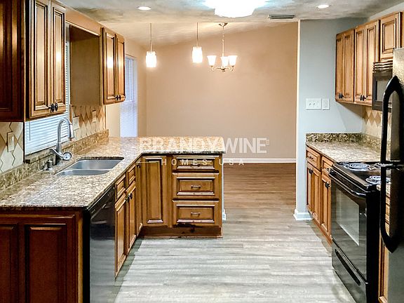 2nd image of 1437 Piney Branch Cir