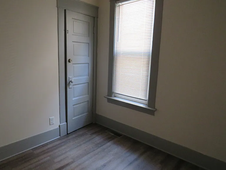1423-25 Atkins St #1 — Photo 21