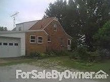 3rd image of 5940 Oakhill Ave NE