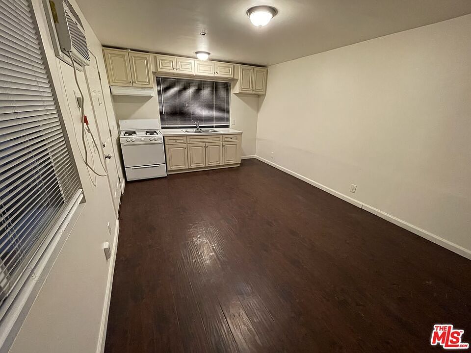 11847 Runnymede St North Hollywood, CA Zillow Apartments for Rent