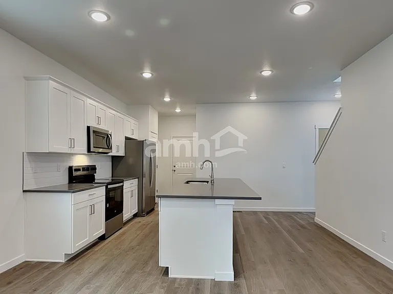 23552 E 3rd Pl — Photo 3