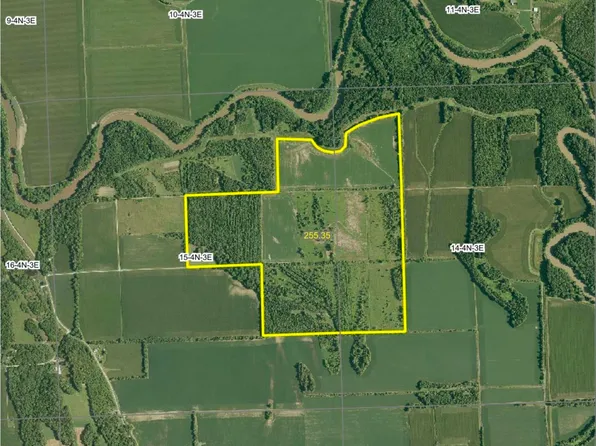 15250 E Ray Rd, Lewistown, IL 61542