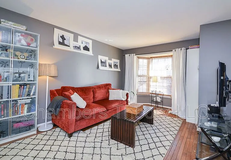 16 Carriage House Cir — Photo 5