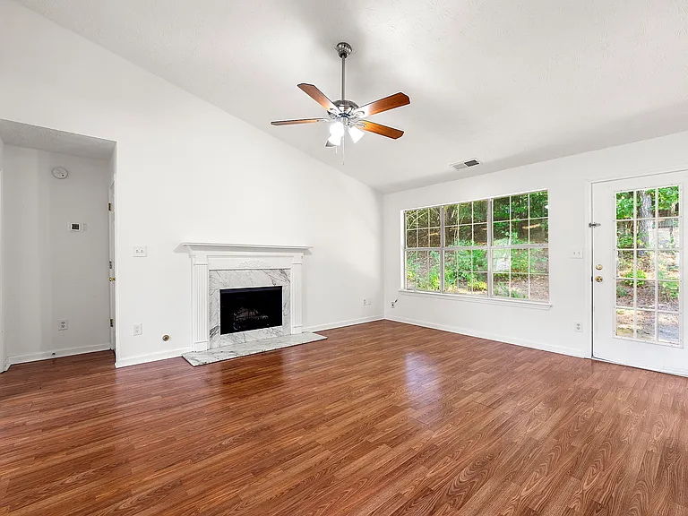 1450 Wilkes Crest Dr — Photo 5
