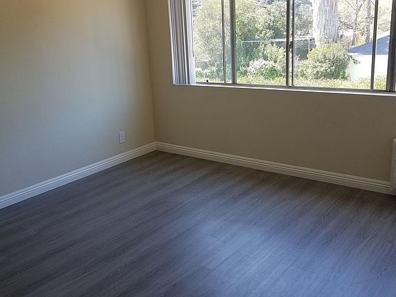 3rd image of 5851 Hazeltine Ave APT 210