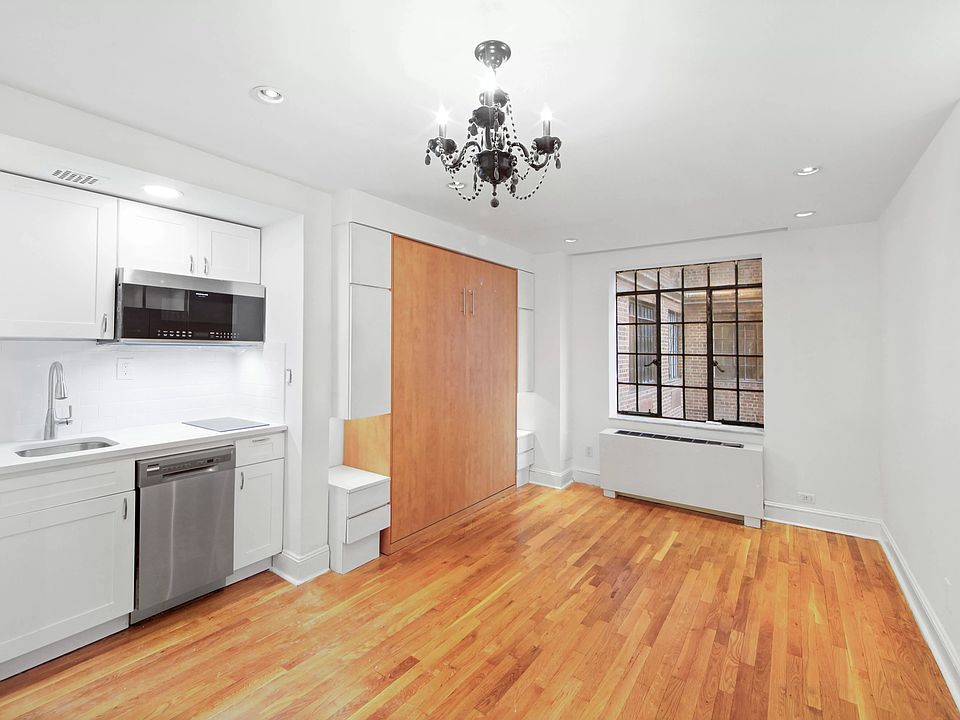 1st image of 25 Tudor City Pl APT 1406
