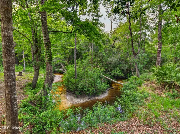 4400 Tacoma Dr, Vancleave, MS 39565