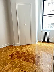 Rented by M.Grossman R.E. Management