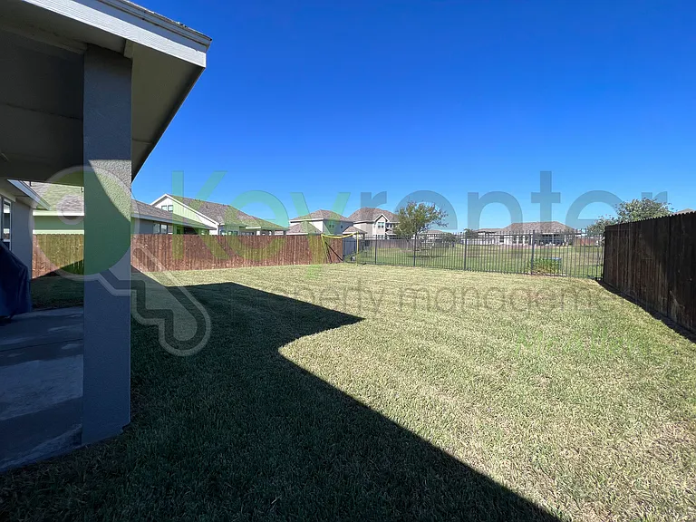 4708 Ensenada Ave — Photo 47