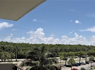 2903 NE 163rd St APT 404, North Miami Beach, FL 33160