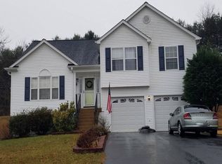 6 Barclay Ln, Stafford, VA 22554