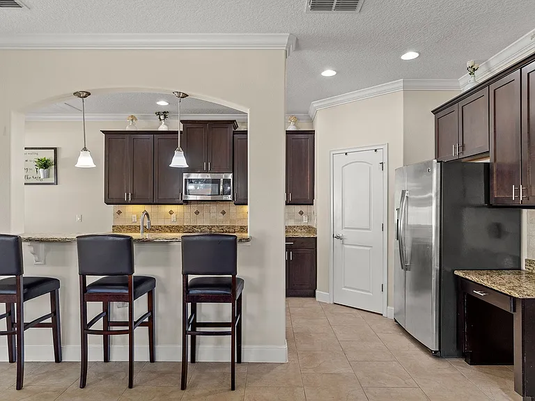 5201 Lake Hinden Cv — Photo 3