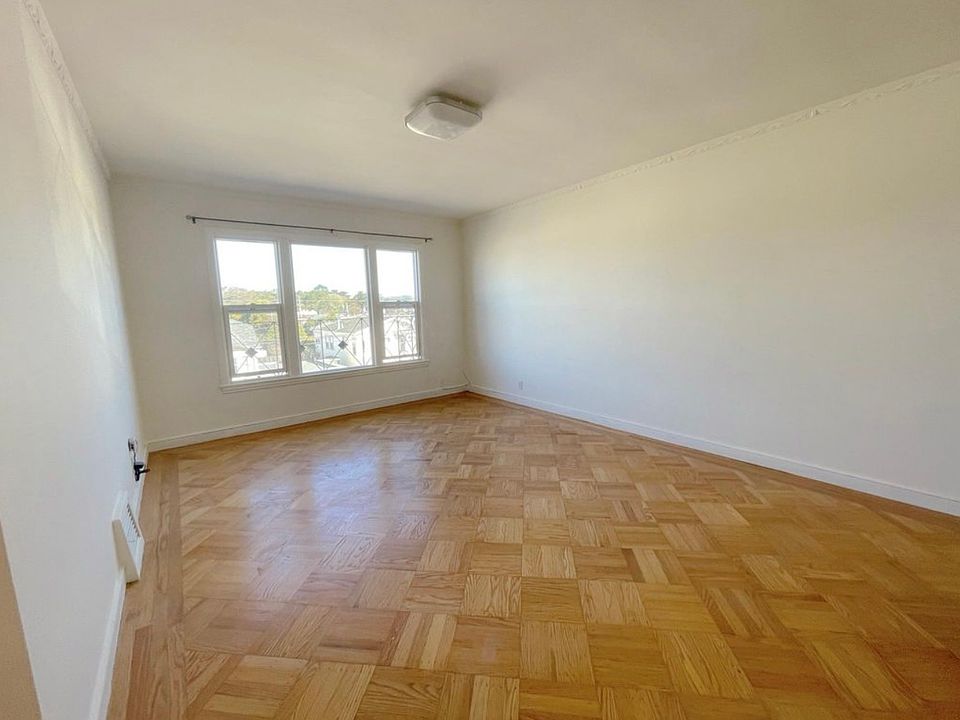 1st image of 3045 Irving St APT 4