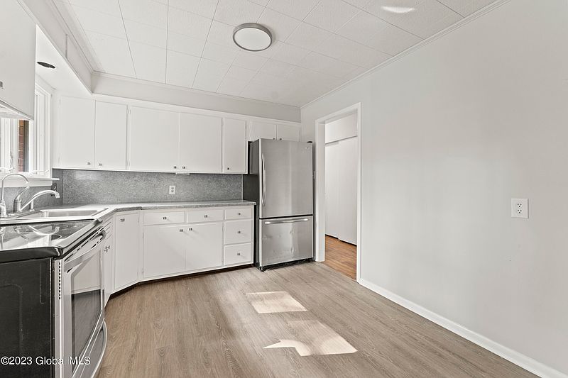 3rd image of 12 St Clair Drive