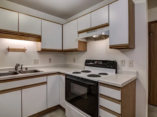 3133 Hidden Pl #7, Eau Claire, WI 54701