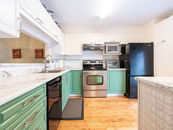3rd image of 14188 103a Ave #402