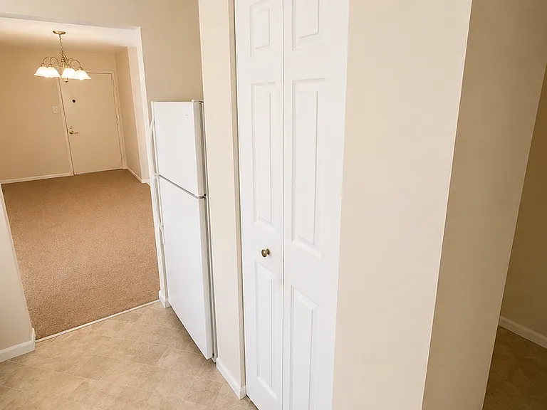 655 Talcottville Rd — Photo 8