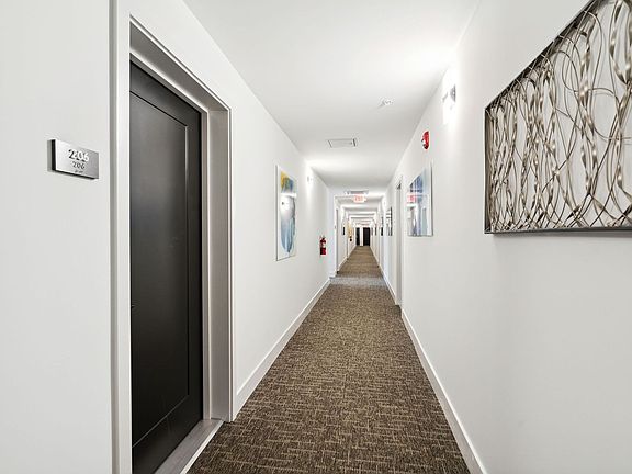2nd image of 1419 W Grange Ave #210