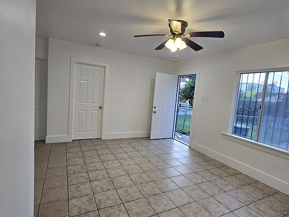 5th image of 6124 Stafford Ave