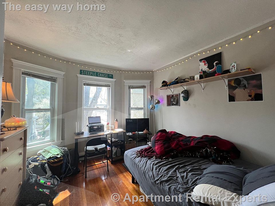 1st image of 576 High St Floor 2