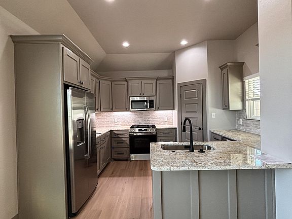 4th image of 6743 Prickly Pear Way
