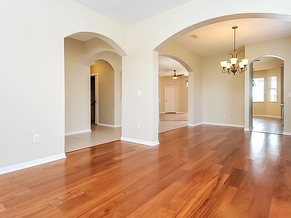 3rd image of 13710 Artesa Bell Dr